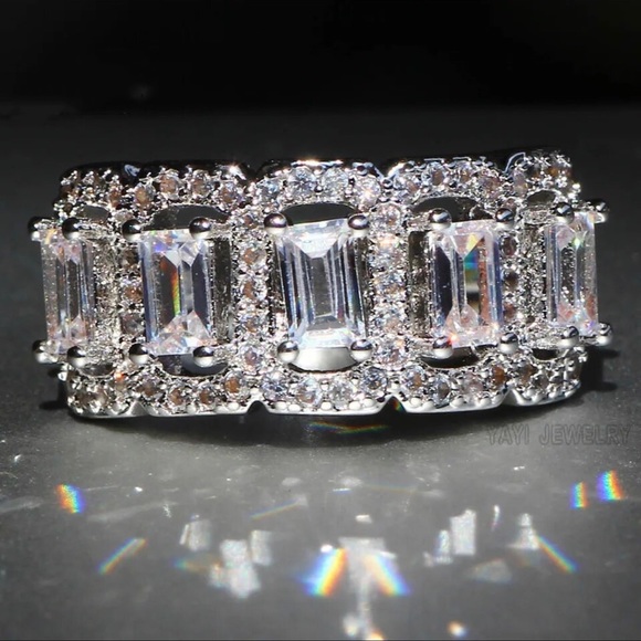 Zircon 925 Silver 5 Stone Band Ring - Picture 4 of 12